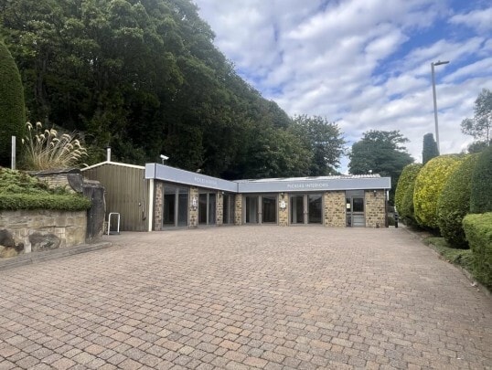 Baildon Rd, Baildon for lease - Primary Photo - Image 1 of 1