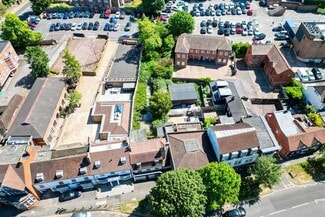 Plus de détails pour 87-87B High St, Esher - Commerce de détail à vendre