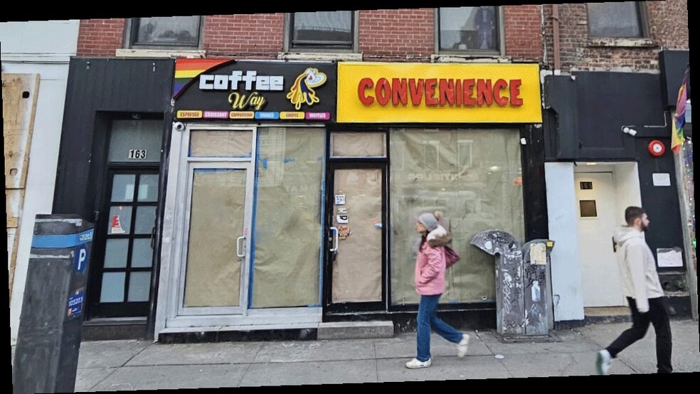 163 Eighth Ave, New York, NY for lease - Building Photo - Image 3 of 8