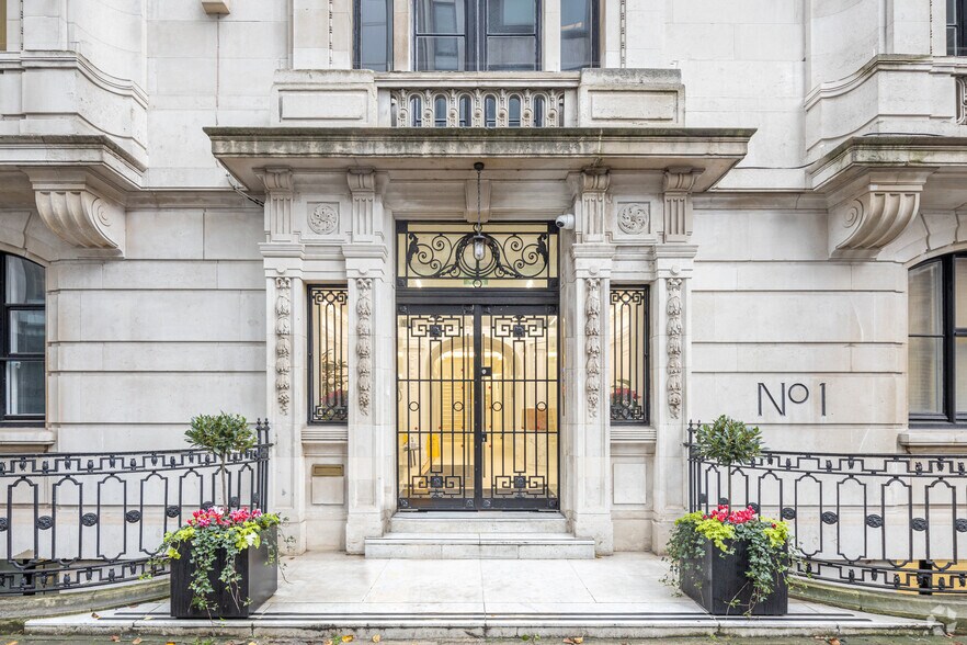 1 Duchess St, Londres à louer - Photo du bâtiment - Image 3 de 6