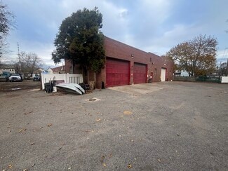 Plus de détails pour 249 Broadway, Amityville, NY - Industriel à vendre