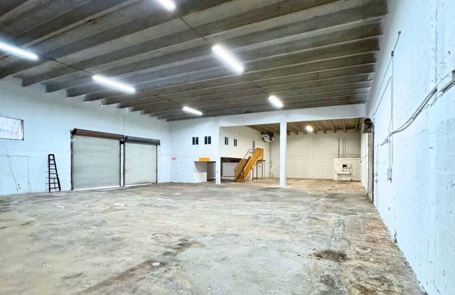 7460-7580 NW 82nd St, Medley, FL à louer - Photo du bâtiment - Image 3 de 16