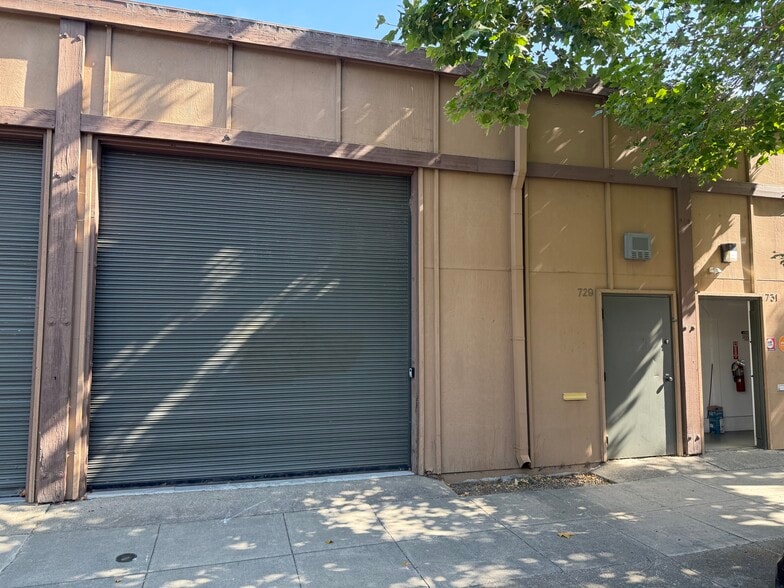 727-733 Dwight Way, Berkeley, CA for lease - Building Photo - Image 2 of 10