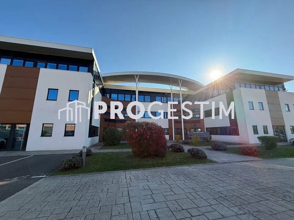 Office in Dijon for lease Building Photo- Image 1 of 13