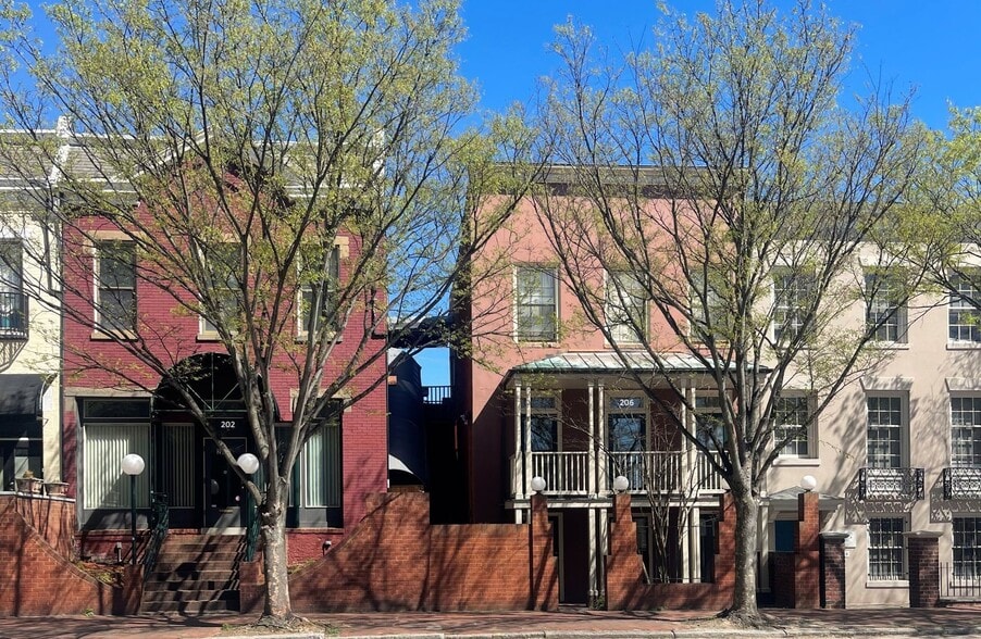 202 & 206 E Cary St portfolio of 2 properties for sale on LoopNet.ca - Building Photo - Image 3 of 6