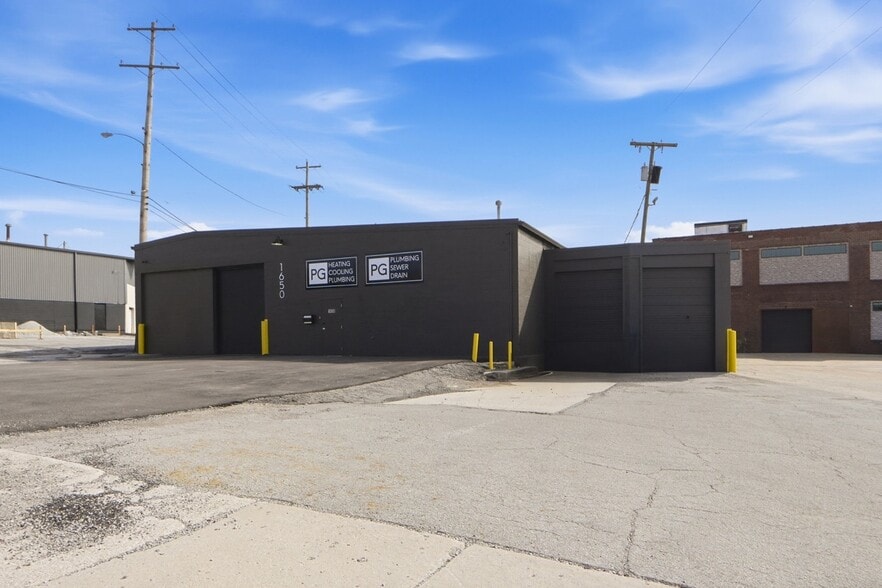 1650 Cass St, Fort Wayne, IN for lease - Building Photo - Image 3 of 22