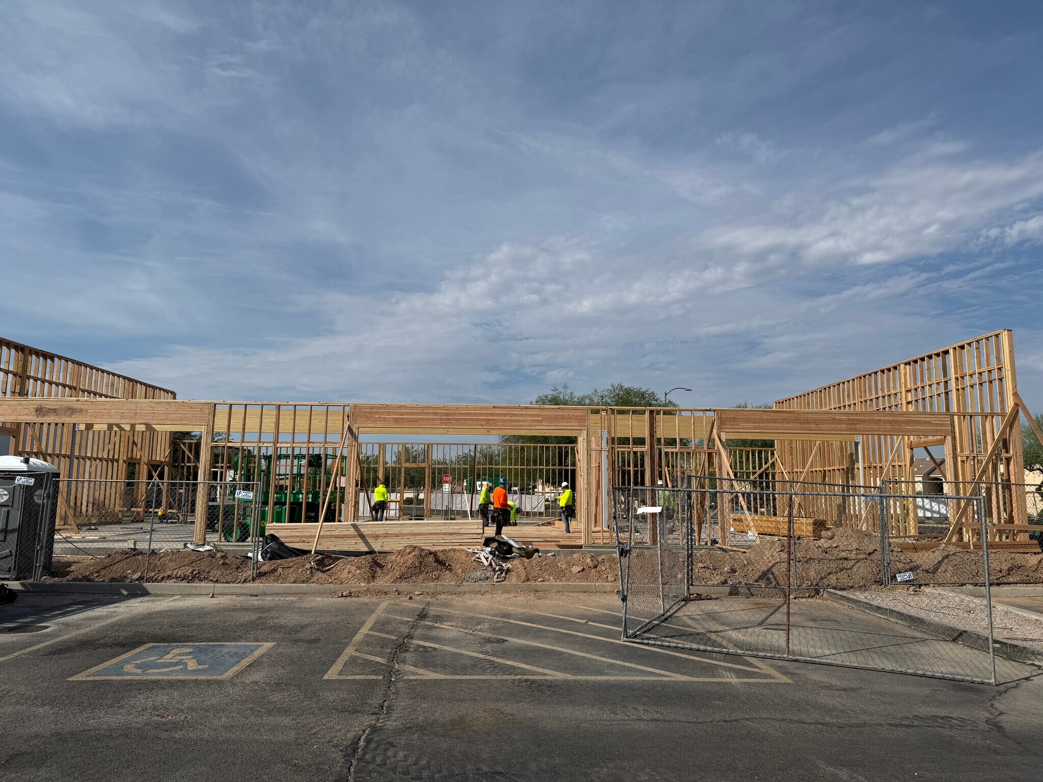 15381 N 83rd Ave, Peoria, AZ à vendre Photo du bâtiment- Image 1 de 1