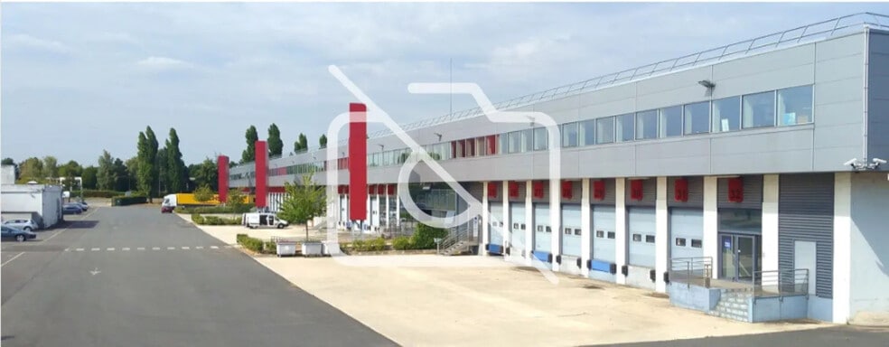 Flex in Les Ulis for lease - Building Photo - Image 1 of 2