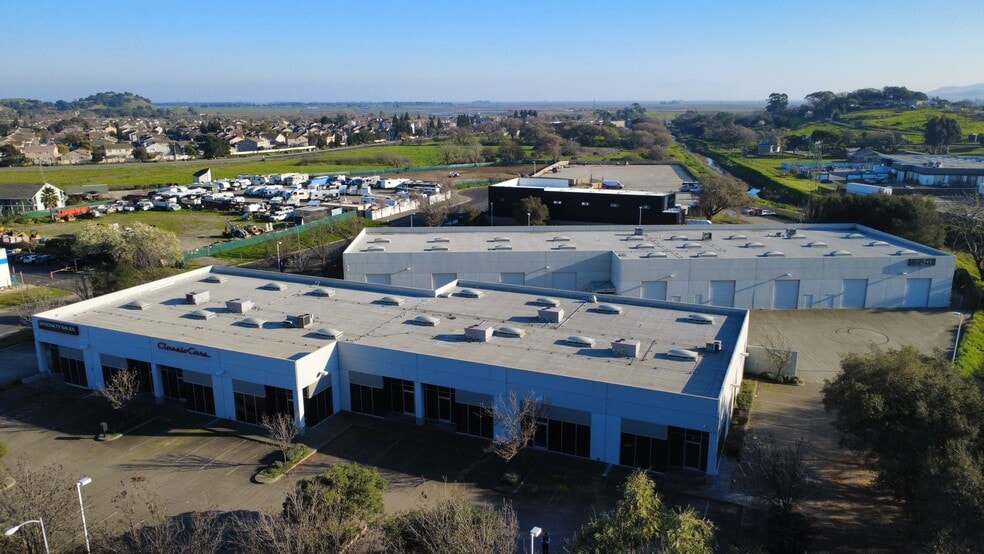 103 Commerce Ct, Fairfield, CA for lease - Building Photo - Image 3 of 8
