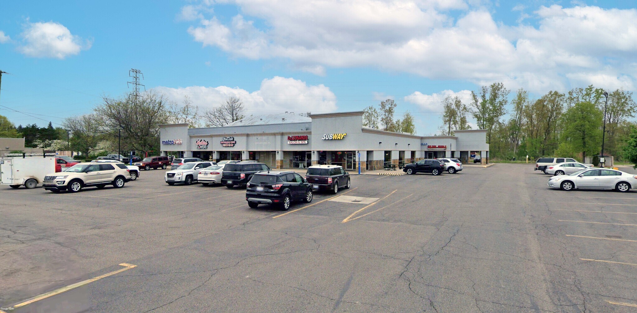 1123 E West Maple Rd, Walled Lake, MI for lease Building Photo- Image 1 of 4