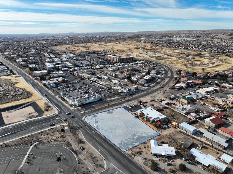 Coors Blvd & St Joseph's St, Albuquerque, NM à vendre - Photo du bâtiment - Image 3 de 4