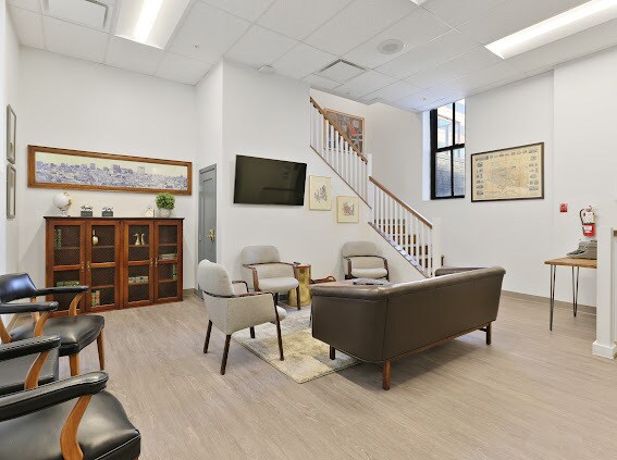 233 E Redwood St, Baltimore, MD à louer - Photo intérieure - Image 2 de 38