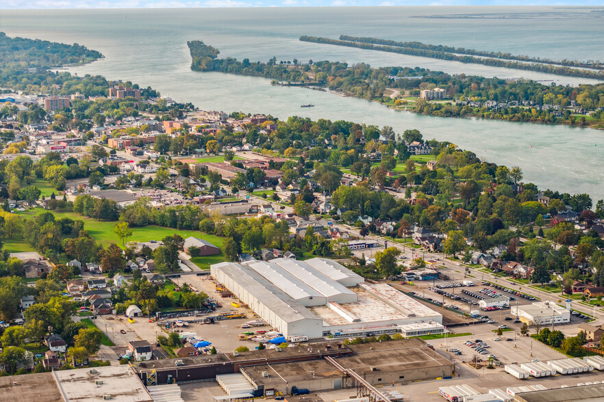 111 St St Arnaud, Amherstburg, ON à louer - Photo du bâtiment - Image 3 de 11