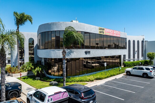 More details for 1611 W Pomona Rd, Corona, CA - Office for Lease