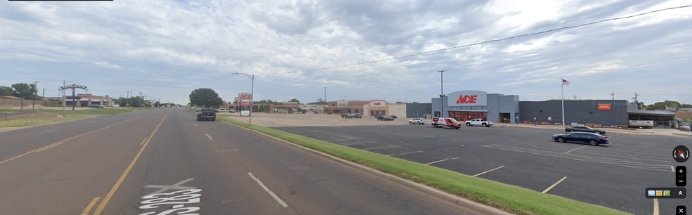 1430 N Main St, Altus, OK for lease - Building Photo - Image 2 of 5