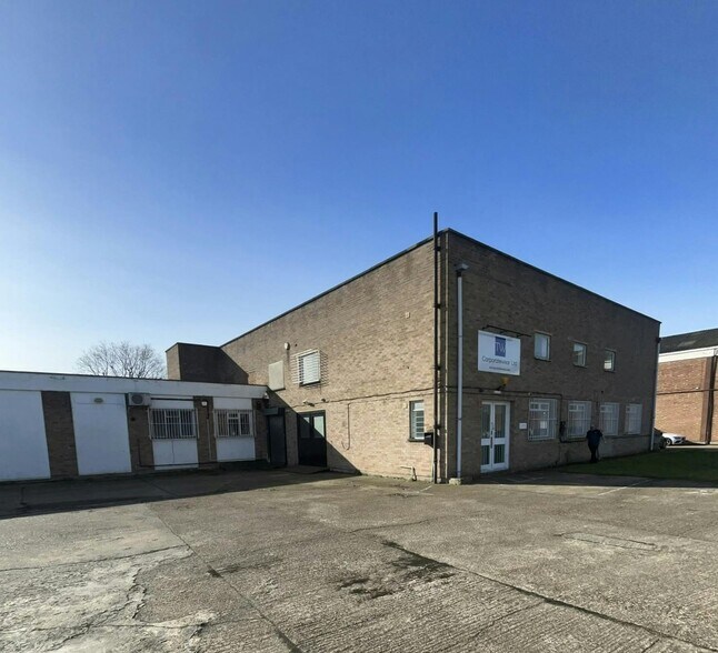 New Ford Rd, Waltham Cross à vendre - Photo du bâtiment - Image 1 de 11