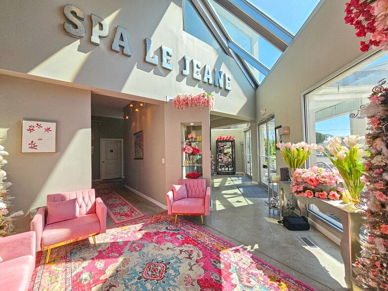 7210 Bristlewood Dr, Youngstown, OH for sale - Building Photo - Image 2 of 16