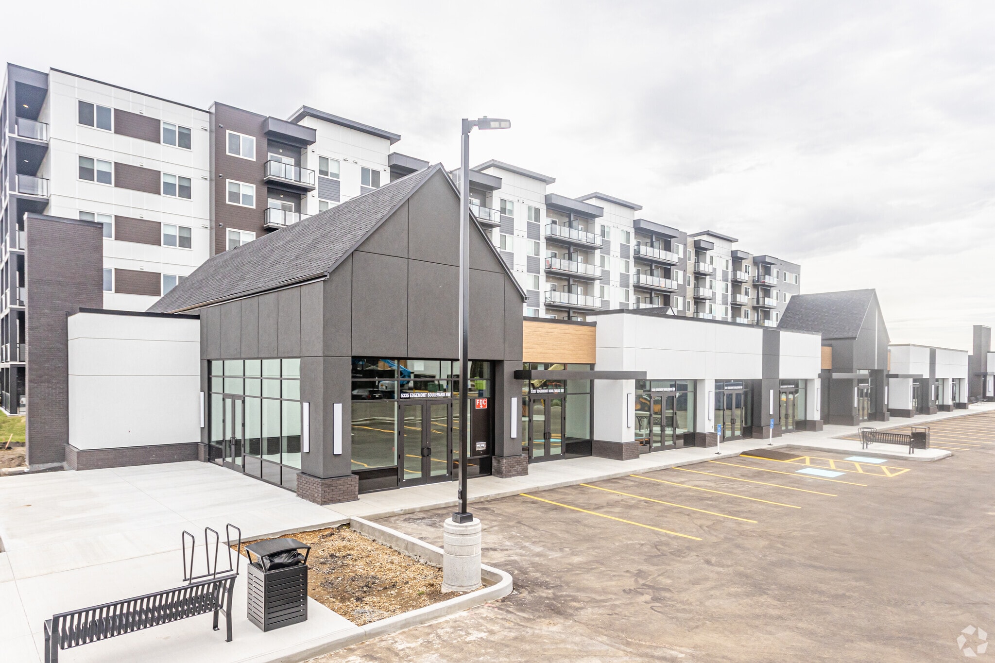 5345 Edgemont Blvd NW, Edmonton, AB for lease Primary Photo- Image 1 of 17