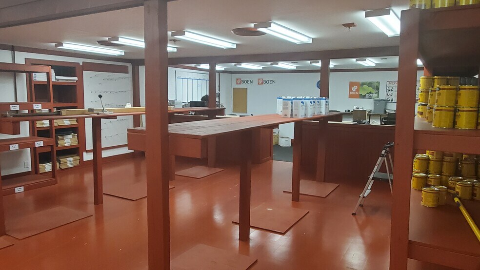 30 Muller Ave, Norwalk, CT à louer - Photo intérieure - Image 2 de 4