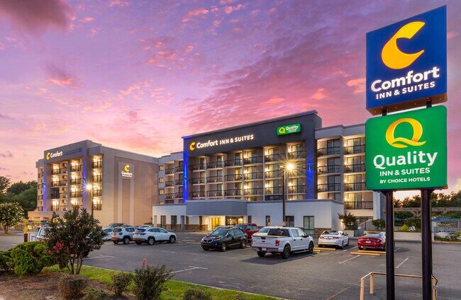 Plus de détails pour 115 Lake Ave, Spring Lake, NC - Services hôteliers à vendre