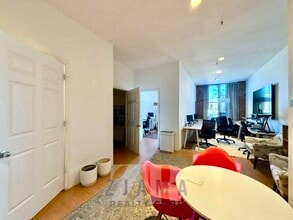 18-24 Bridge St, Brooklyn, NY for lease Interior Photo- Image 1 of 6