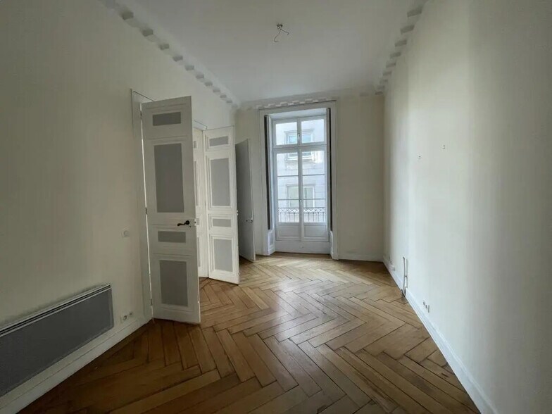 2 Rue Guépin, Nantes à louer - Photo du bâtiment - Image 3 de 4