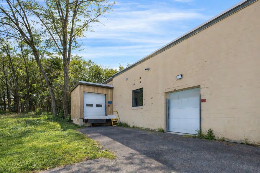 40 Nickerson Rd, Ashland, MA à louer - Photo du bâtiment - Image 2 de 10