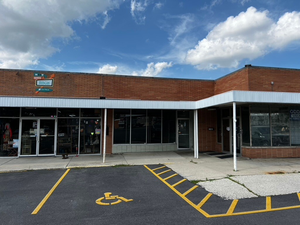 114-116 E Auglaize St, Wapakoneta, OH for lease Building Photo- Image 1 of 8