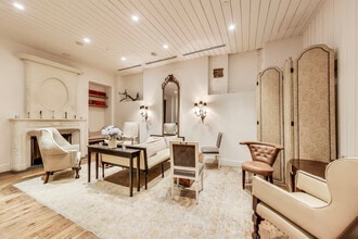 1015 7th St NW, Washington, DC for lease Interior Photo- Image 2 of 18