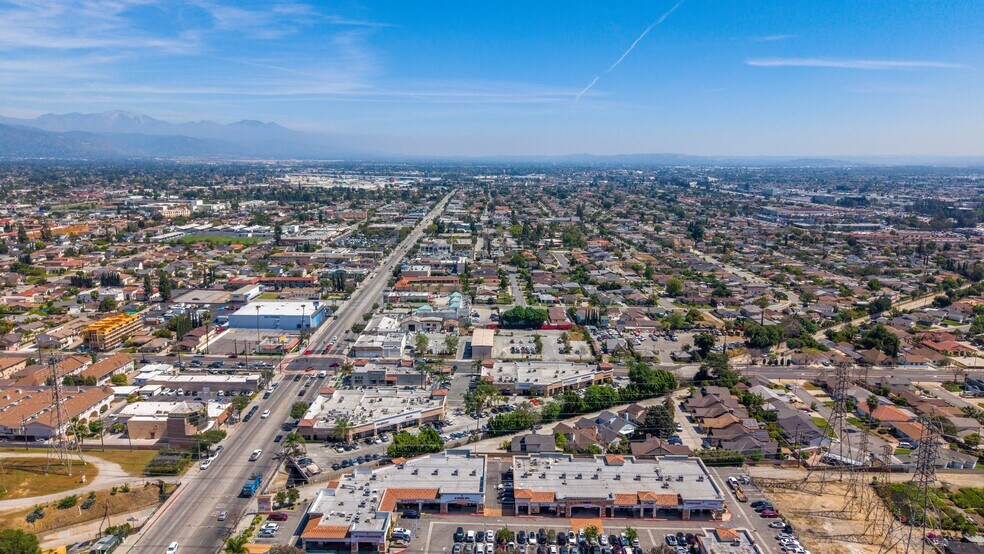 8614 Valley Blvd, Rosemead, CA à vendre - Photo du bâtiment - Image 3 de 30