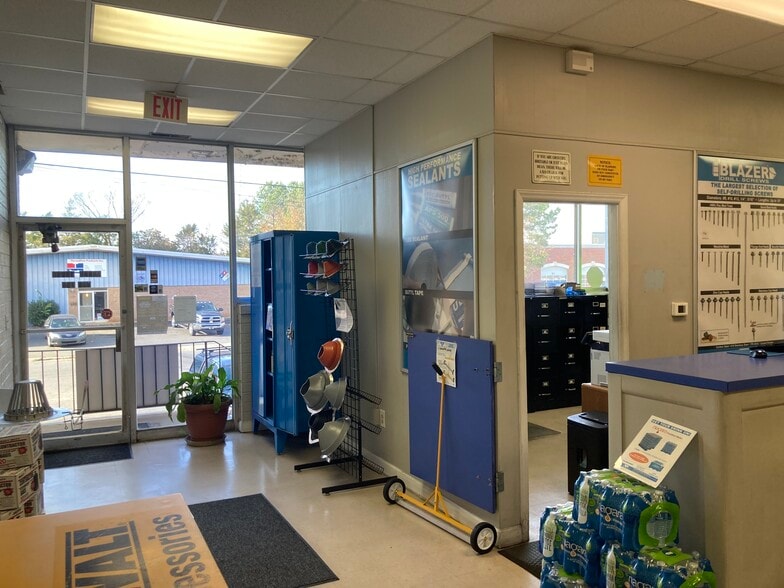 3315-3317 Pelton St, Charlotte, NC for sale - Building Photo - Image 3 of 4