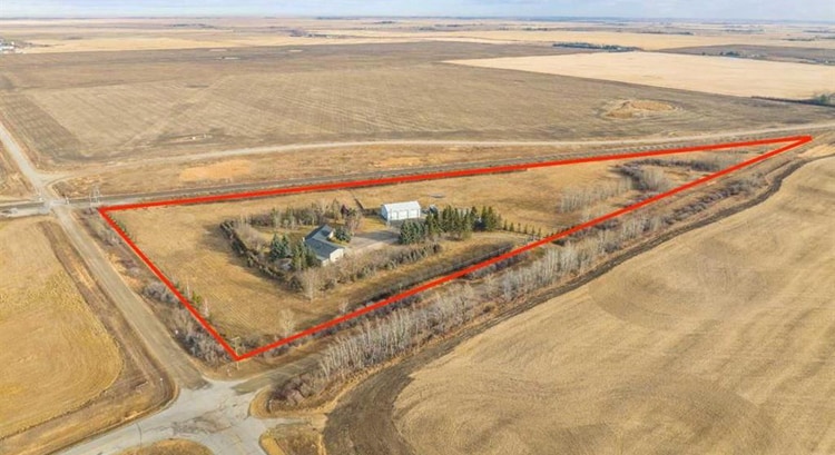 221083 Range 270 rd, Blackie, AB for sale Primary Photo- Image 1 of 2