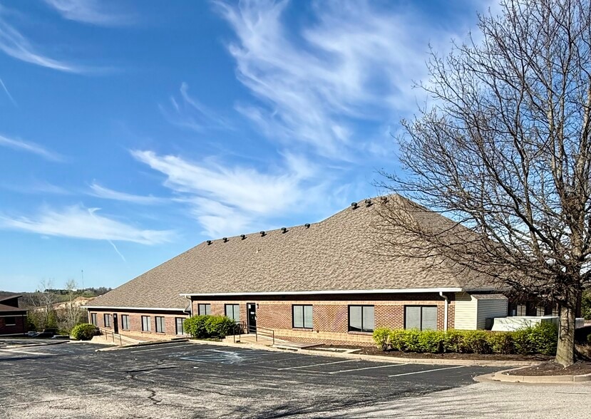 919 Wildwood Dr, Jefferson City, MO for sale - Building Photo - Image 3 of 5