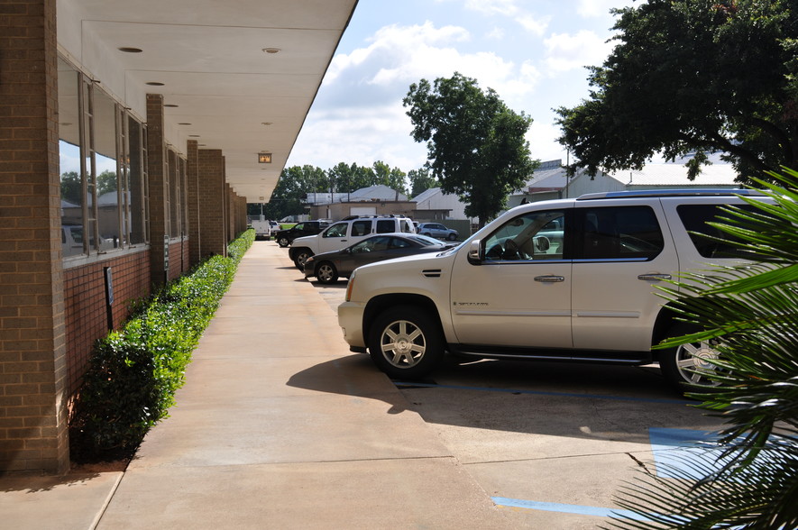 1500 N Market St, Shreveport, LA à louer - Photo du bâtiment - Image 3 de 7