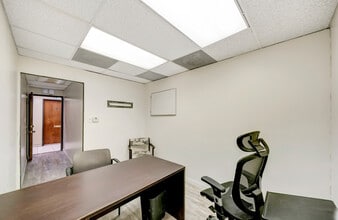 14416 Victory Blvd, Van Nuys, CA à louer Photo intérieure- Image 2 de 4