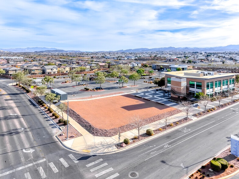 1160 E Sunset Rd, Henderson, NV for sale - Building Photo - Image 3 of 16