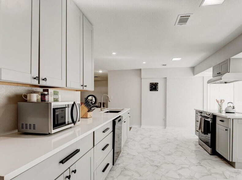 3511 Corto Ave, Fort Worth, TX à vendre - Photo intérieure - Image 3 de 9