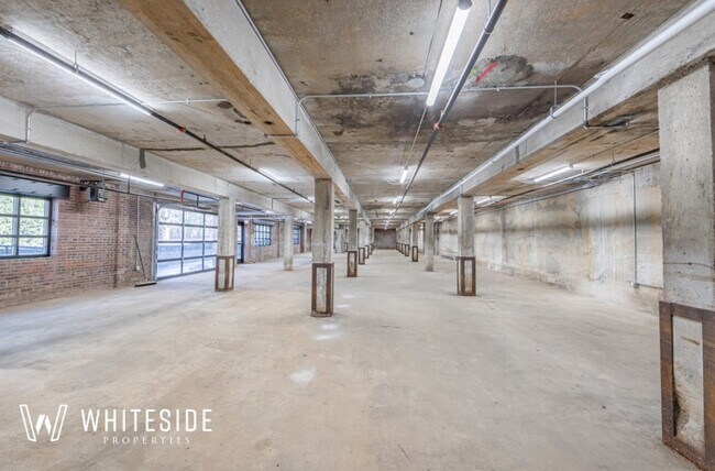 More details for 3512 Wilkinson Blvd, Charlotte, NC - Office/Retail for Lease