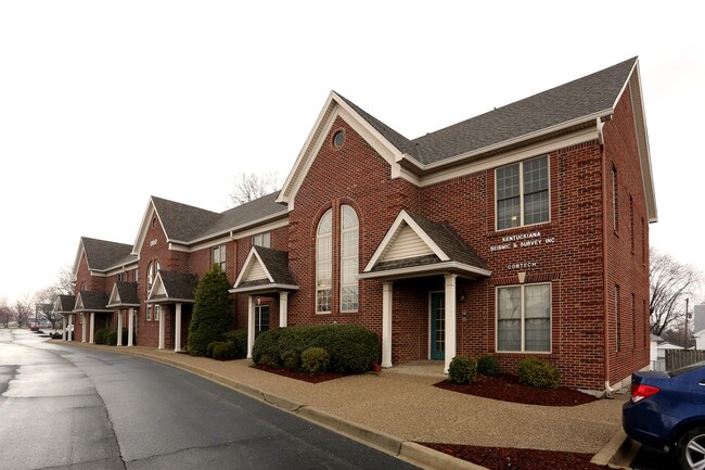 Plus de détails pour 1300 Gardiner Ln, Louisville, KY - Bureau à vendre