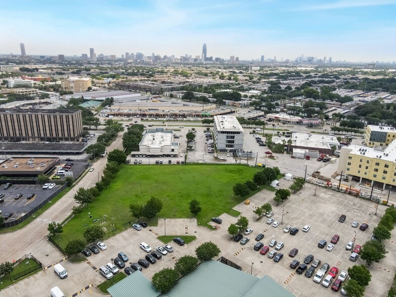 6430 Hillcroft Ave, Houston, TX for sale - Building Photo - Image 3 of 19