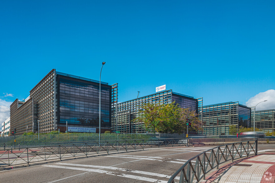 Avenida de la Industria, 4, Alcobendas, Madrid à louer - Photo du b timent - Image 2 de 3