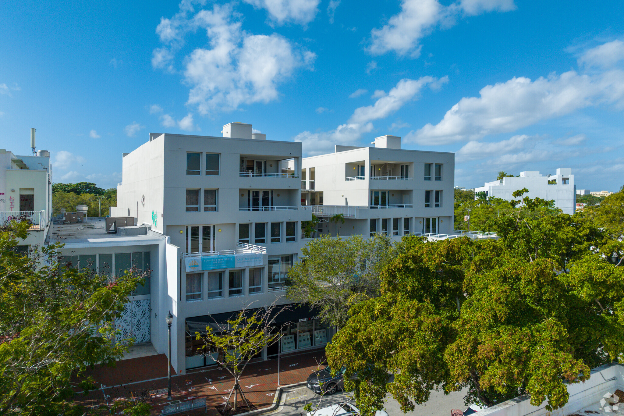 Bureau dans Coconut Grove, FL à vendre Photo principale- Image 1 de 1