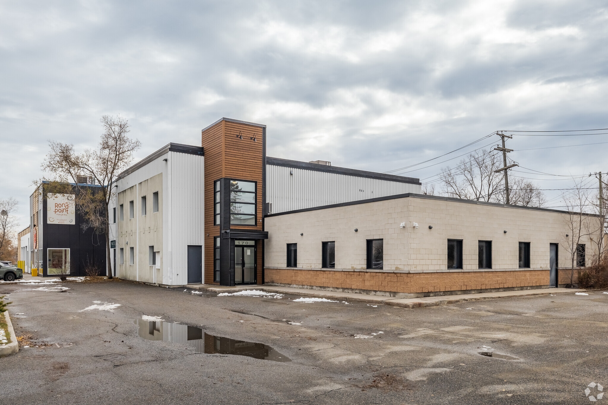 170 Rue Deveault, Gatineau, QC for sale Primary Photo- Image 1 of 14