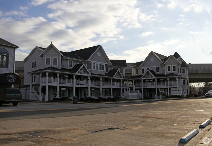 125 Mill St, Occoquan, VA à louer - Photo du bâtiment - Image 2 de 11