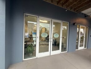 220 N 2nd St, Fernandina Beach, FL à louer Photo intérieure- Image 1 de 18