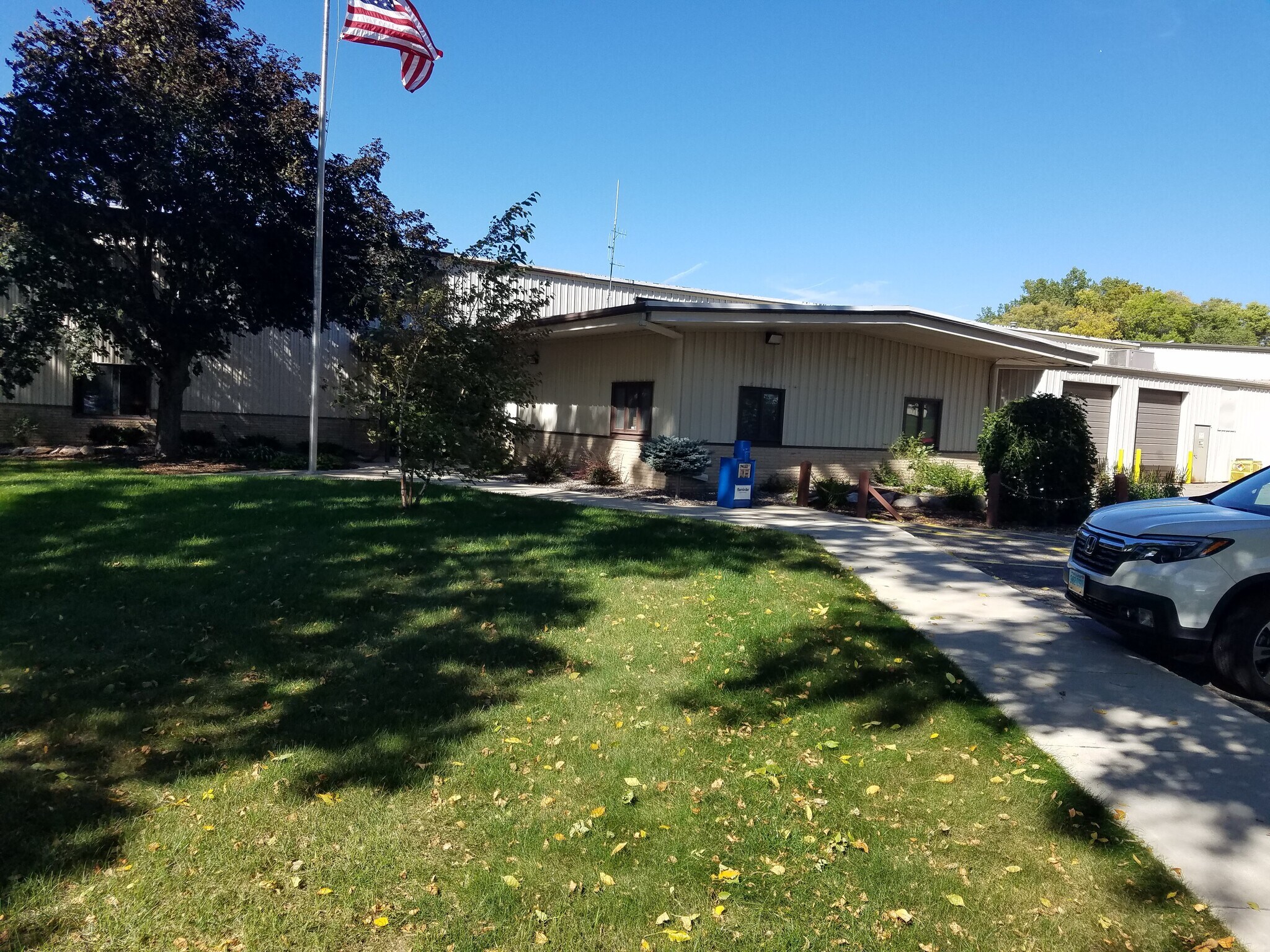 2208 Trott Ave SW, Willmar, MN à vendre Photo principale- Image 1 de 51