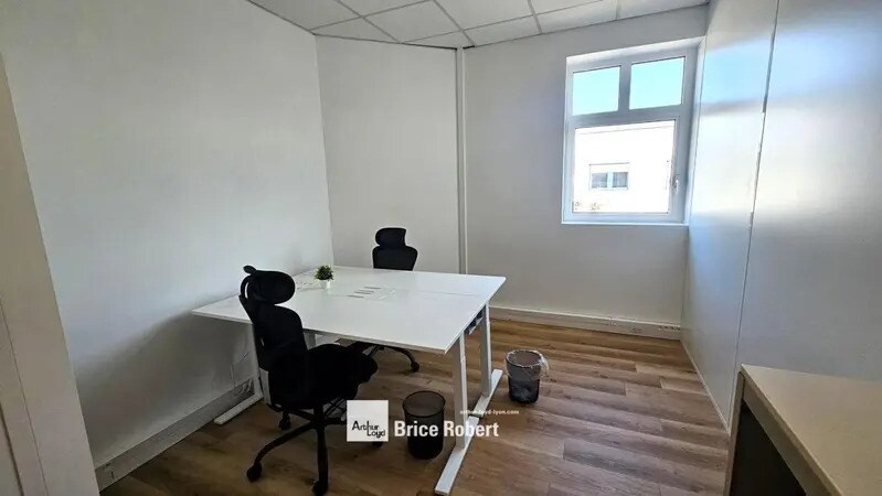 99 Rue De Gerland, Lyon for lease - Interior Photo - Image 2 of 8
