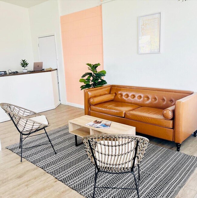 Plus de détails pour 22430 W Old Highway 66, Seligman, AZ - Services hôteliers à vendre