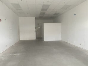 11146 Hesperia Rd, Hesperia, CA à louer Photo intérieure- Image 1 de 1