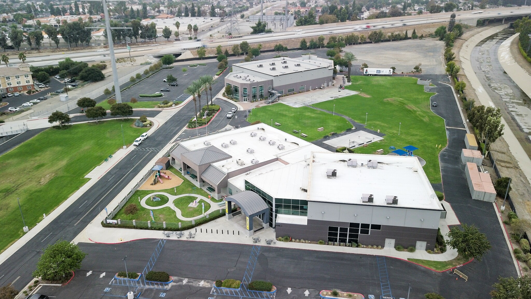 14670 Ramona Ave, Chino, CA à vendre Photo du bâtiment- Image 1 de 1